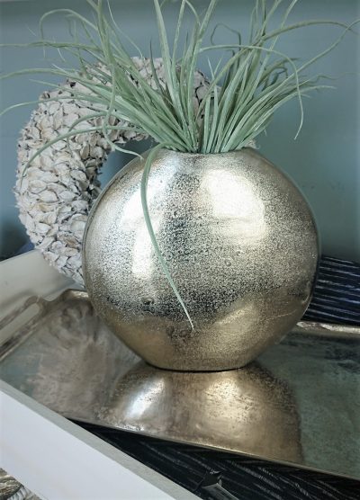 Runde, flache silberfarbige Vase aus Aluminium Guss